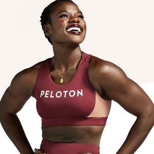Peloton Mission Move Strappy Bra. size small. NWT. Red.